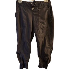 Calvin Klein Performance Stretch Capri Color Gray Size XS